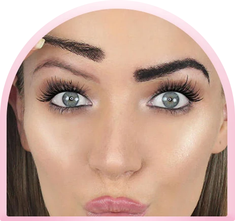 Resultado de sobrancelhas desenhadas com a técnica BrowFusion